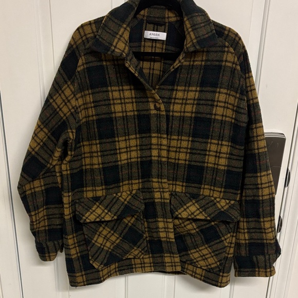 Anián Jackets & Blazers - Anian woman’s plaid Shacket
